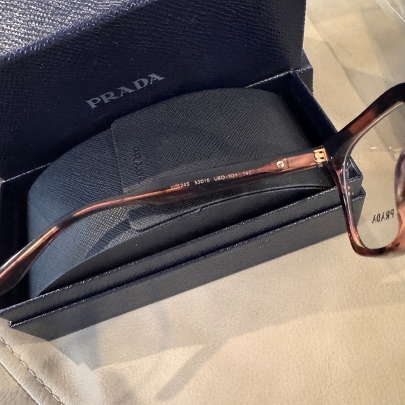 Prada eyeglasses - Picture 4 of 5